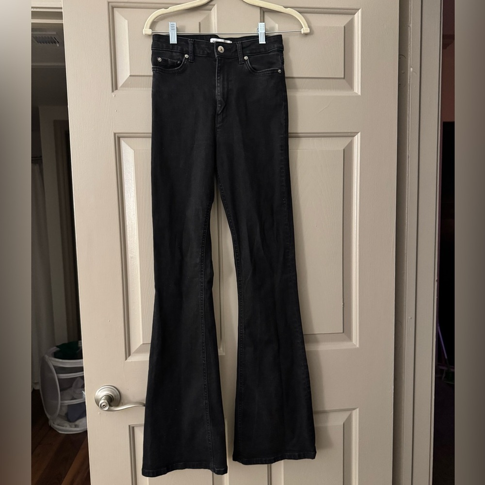 Distressed stretchy Black Flared Jeans